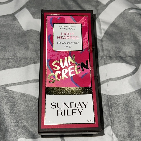 New Sunday Riley Light Hearted Broad Spectrum SPF 30 Sunscreen 1.5 oz - Picture 2 of 5
